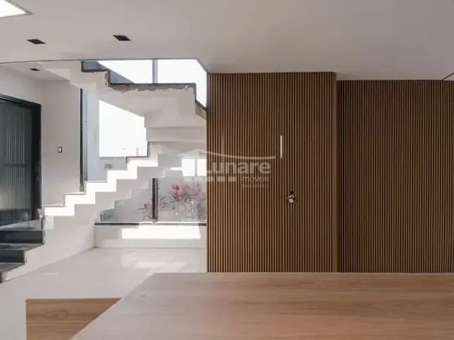 Sobrado com 250m² 3 quartos e 4 banheiros, à venda, no bairro Cézar de Souza em Mogi das Cruzes