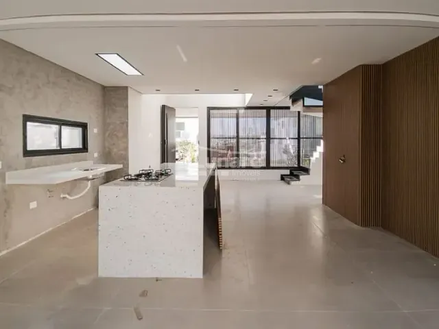 Sobrado com 250m² 3 quartos e 4 banheiros, à venda, no bairro Cézar de Souza em Mogi das Cruzes