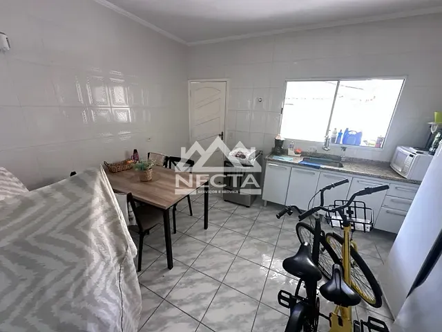 Sobrado com 98m² 3 quartos e 3 banheiros, à venda, no bairro Sumaré em Caraguatatuba