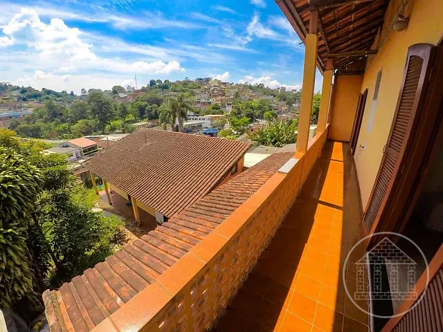 Sobrado com 400m² 3 quartos e 3 banheiros, à venda, no bairro Jardim Novo Parelheiros em São Paulo