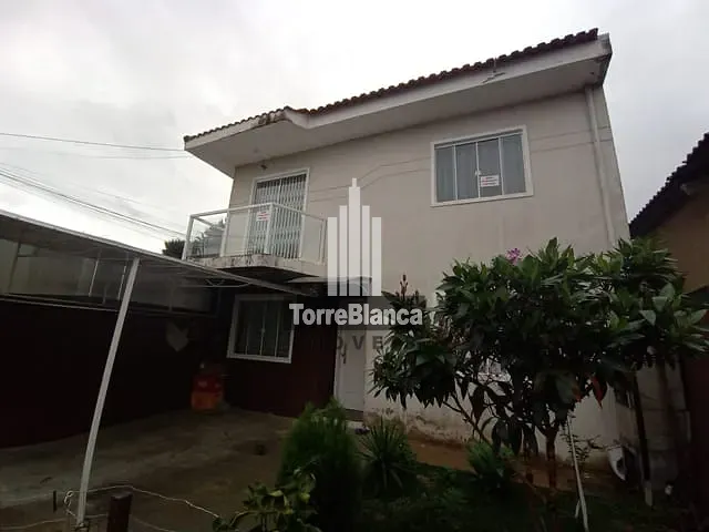 Sobrado 3 quartos e 2 banheiros, à venda, no bairro Boa Vista em Ponta Grossa