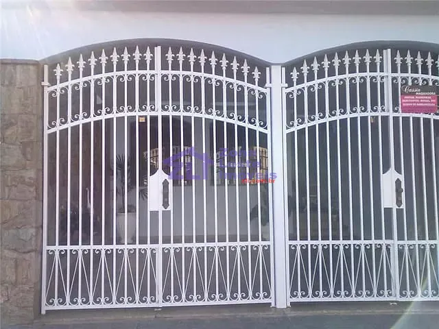 Sobrado com 200m² 4 quartos e 3 banheiros, à venda, no bairro Vila Santa Isabel em São Paulo