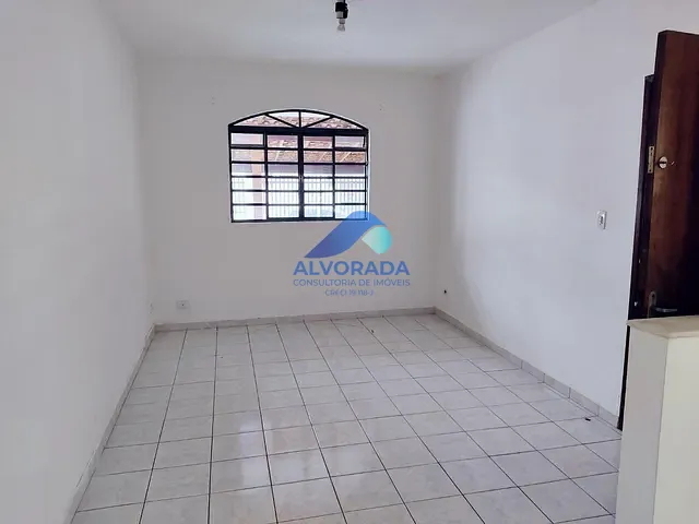 Sobrado 3 quartos e 2 banheiros, para alugar, no bairro Jardim Alvorada em São José dos Campos