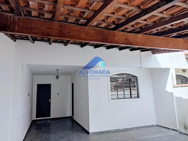 Sobrado 3 quartos e 2 banheiros, para alugar, no bairro Jardim Alvorada em São José dos Campos