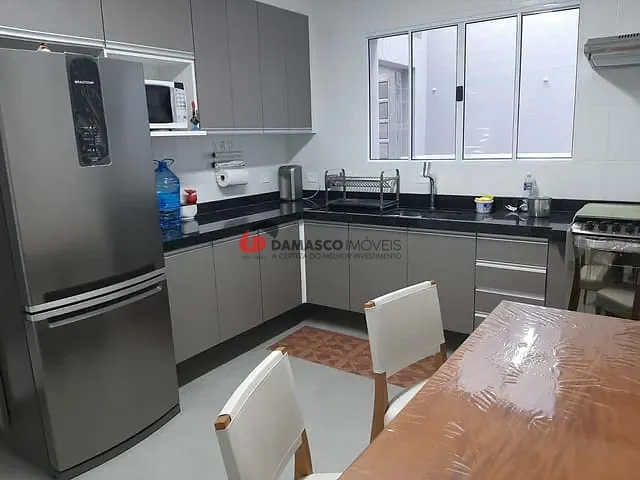 Sobrado com 110m² 3 quartos e 1 banheiro, à venda, no bairro Santa Maria em São Caetano do Sul