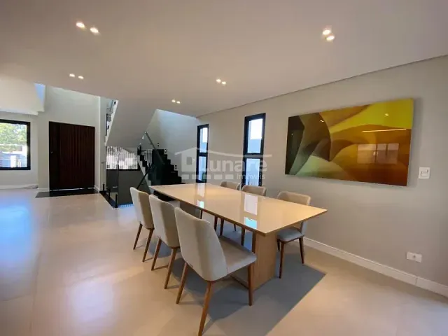Sobrado com 250m² 3 quartos e 4 banheiros, à venda, no bairro Fazenda Rodeio em Mogi das Cruzes