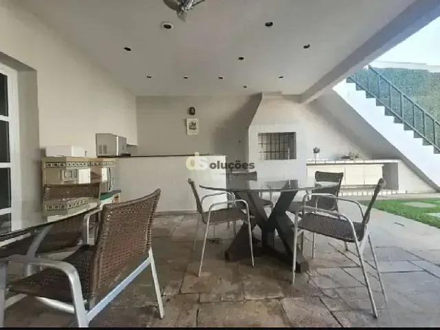 Sobrado 4 quartos e 5 banheiros, à venda, no bairro Bela Aliança em São Paulo