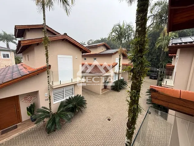 Sobrado com 120m² 3 quartos e 2 banheiros, à venda, no bairro Juquehy em São Sebastião