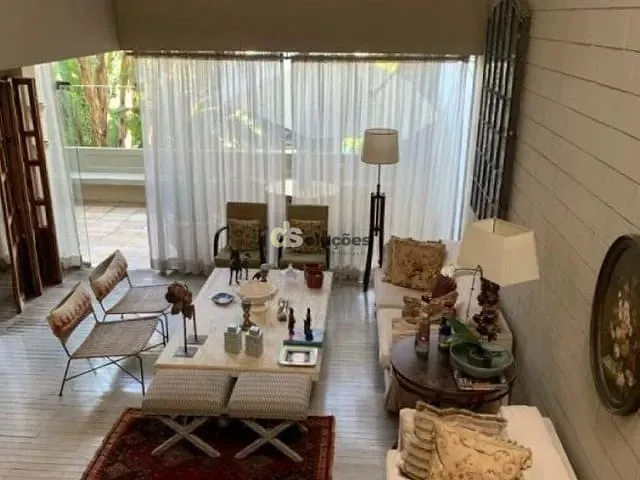 Sobrado 3 quartos e 5 banheiros, à venda, no bairro Campo Belo em São Paulo