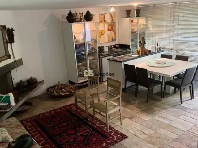 Sobrado 3 quartos e 5 banheiros, à venda, no bairro Campo Belo em São Paulo