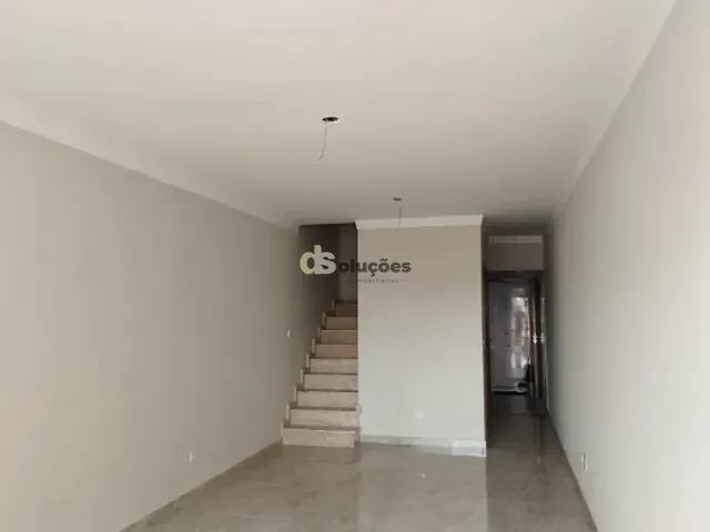 Sobrado 3 quartos e 2 banheiros, à venda, no bairro Vila Mazzei em São Paulo