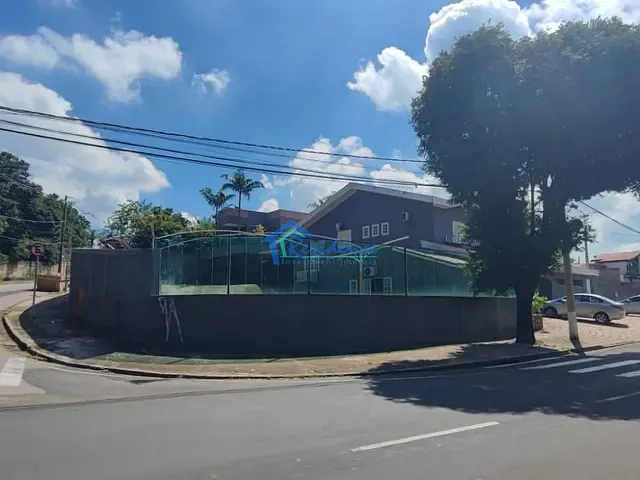 Sobrado com 700m², para alugar, no bairro Chácara Areal em Indaiatuba