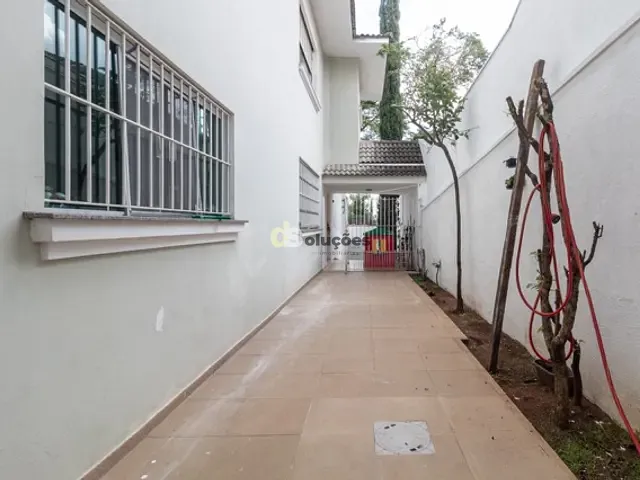 Sobrado 4 quartos e 6 banheiros, à venda, no bairro Alto da Lapa em São Paulo