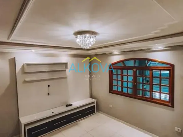 Sobrado com 250m² 4 quartos e 4 banheiros, à venda, no bairro Residencial União em São José dos Campos