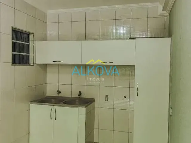 Sobrado com 250m² 4 quartos e 4 banheiros, à venda, no bairro Residencial União em São José dos Campos