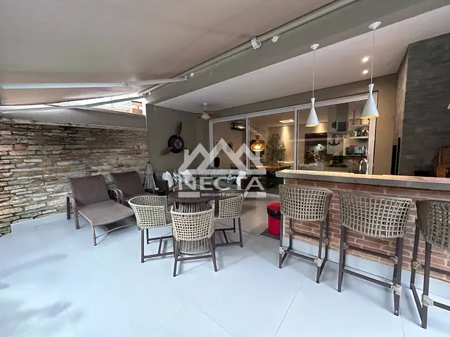 Sobrado com 180m² 4 quartos e 5 banheiros, à venda, no bairro Juquehy em São Sebastião