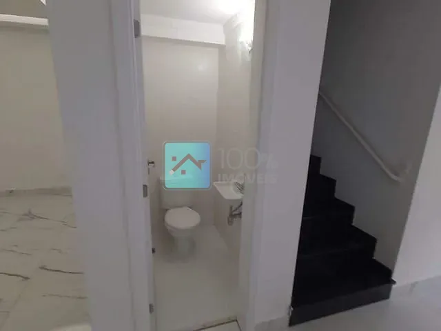 Sobrado com 350m² 4 quartos e 4 banheiros, à venda, no bairro Urbanova em São José dos Campos