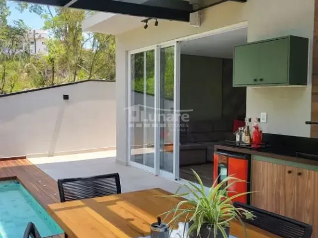 Sobrado com 280m² 3 quartos e 3 banheiros, à venda, no bairro Cézar de Souza em Mogi das Cruzes