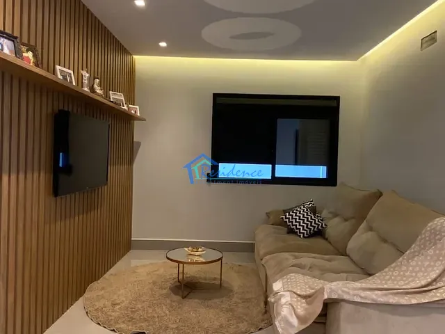Sobrado com 300m² 3 quartos e 5 banheiros, à venda, no bairro Dona Maria José em Indaiatuba