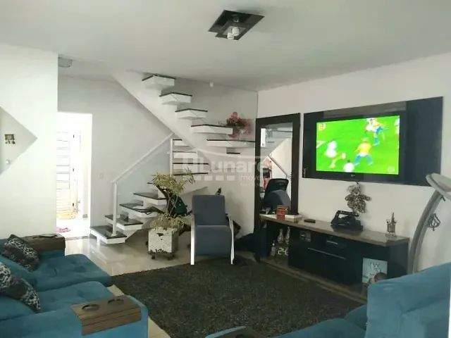 Sobrado com 150m² 3 quartos e 1 banheiro, à venda, no bairro Jundiapeba em Mogi das Cruzes