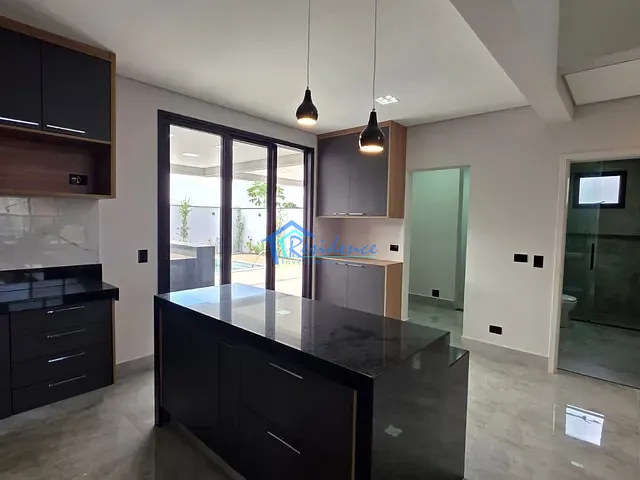 Sobrado com 338m² 4 quartos e 5 banheiros, à venda, no bairro Alto de Itaici em Indaiatuba