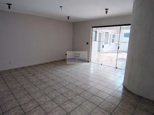 Sobrado com 313m² 4 quartos e 4 banheiros, à venda, no bairro Dos Casa em São Bernardo do Campo
