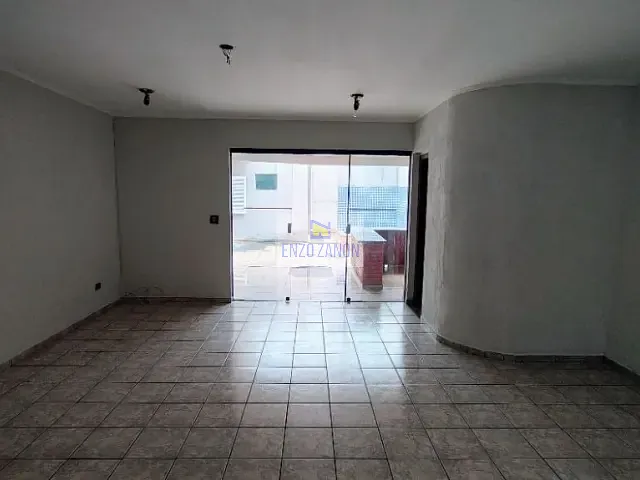 Sobrado com 313m² 4 quartos e 4 banheiros, à venda, no bairro Dos Casa em São Bernardo do Campo