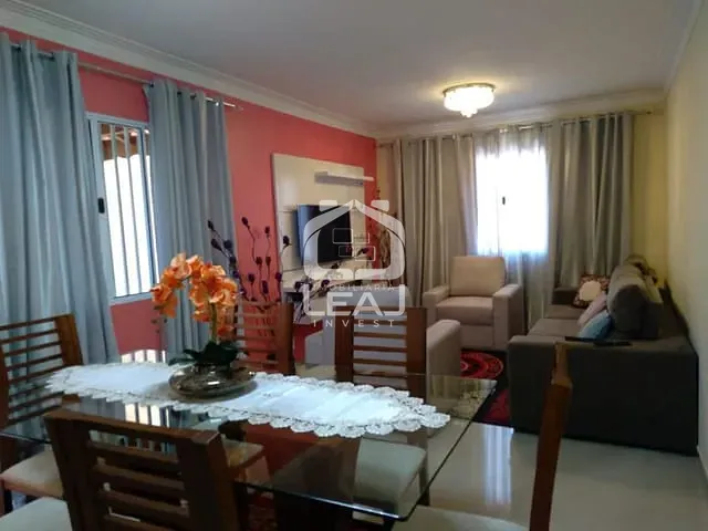 Sobrado com 130m² 3 quartos e 2 banheiros, à venda, no bairro Jardim Salete em Taboão da Serra