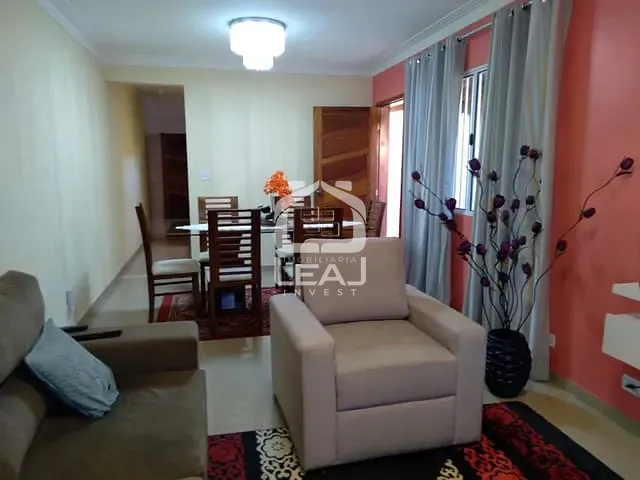 Sobrado com 130m² 3 quartos e 2 banheiros, à venda, no bairro Jardim Salete em Taboão da Serra
