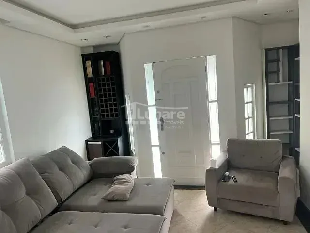 Sobrado com 300m² 3 quartos e 1 banheiro, à venda, no bairro Parque Residencial Itapeti em Mogi das Cruzes