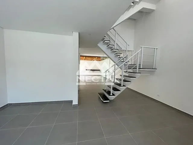 Sobrado com 180m² 4 quartos e 5 banheiros, à venda, no bairro Juquehy em São Sebastião