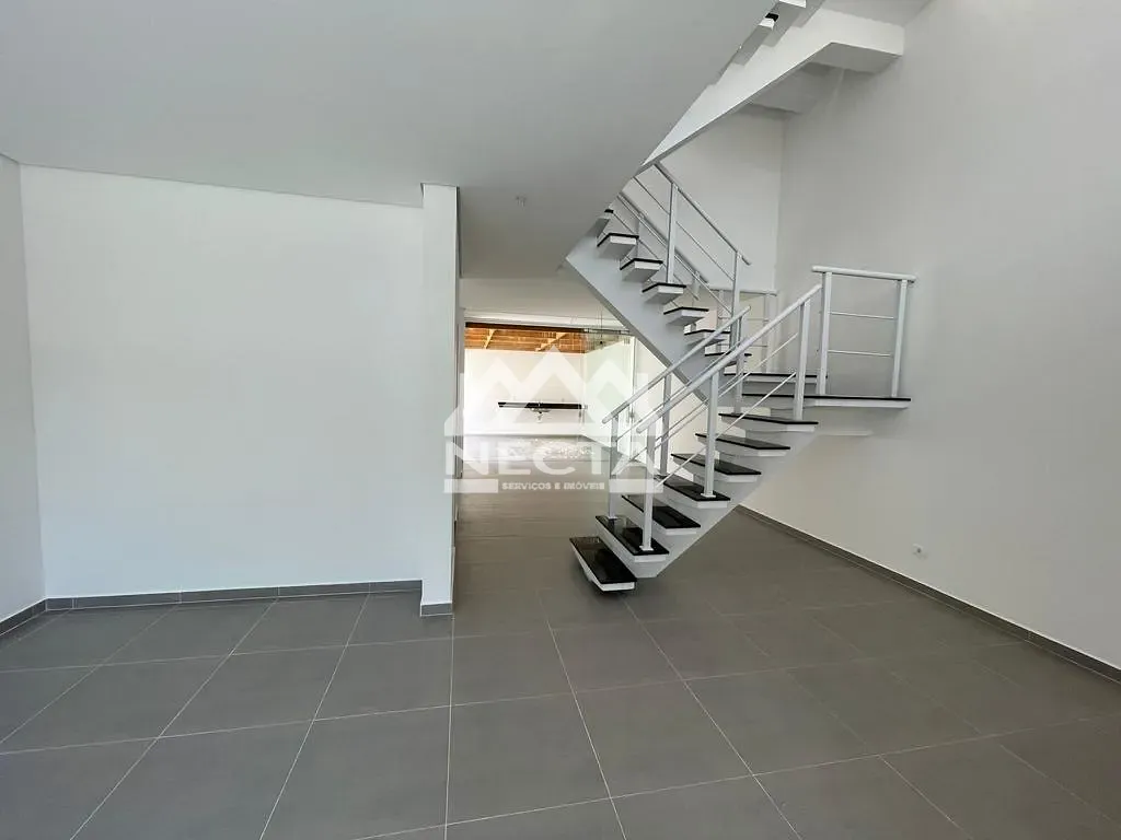 Sobrado, 4 quartos, 180 m² - Foto 2