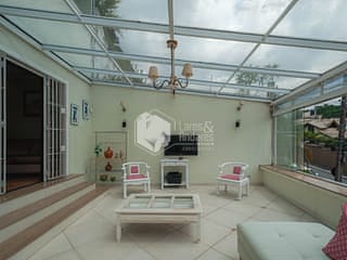 Foto do Sobrado-Sobrado para venda em Tremembé com 4 quartos, sendo 2 suítes, 236m²