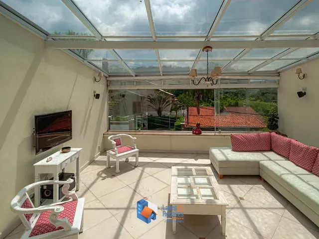 Sobrado com 258m² 4 quartos e 5 banheiros, à venda, no bairro Tremembé em São Paulo