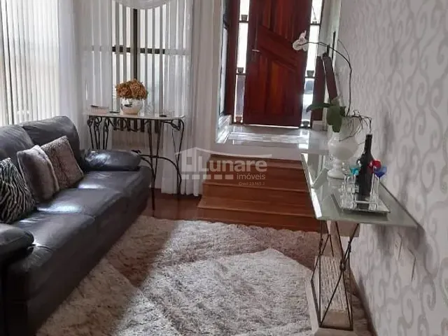 Sobrado 3 quartos e 2 banheiros, à venda, no bairro Vila Santana em Mogi das Cruzes
