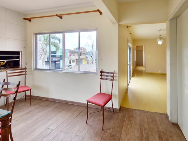 Casa com 160m² 2 quartos e 2 banheiros, para alugar, no bairro Areal em Pelotas