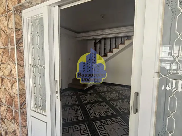 Sobrado com 500m² 3 quartos e 3 banheiros, à venda, no bairro Umuarama em Osasco
