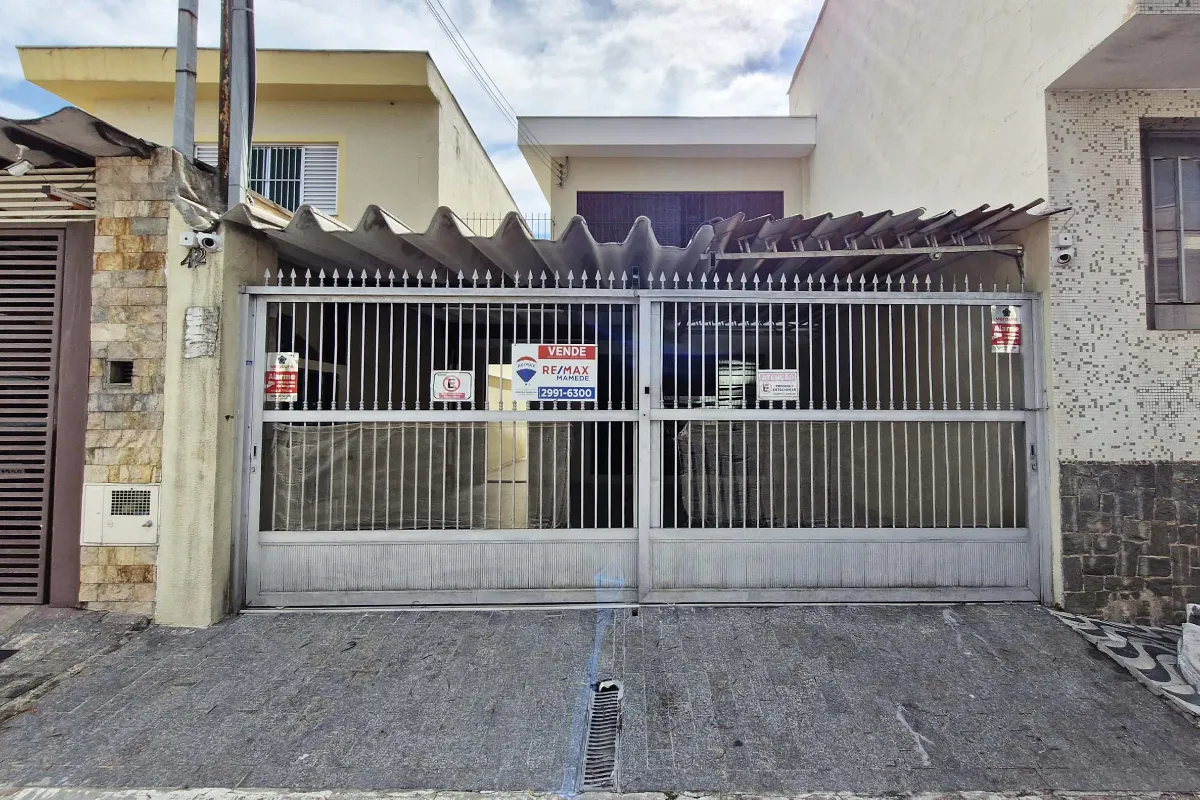 Sobrado para venda em Vila Baruel com 6 quartos, sendo 2 suítes, 240m²