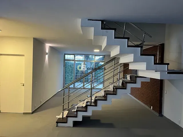 Sobrado 4 quartos e 4 banheiros, à venda ou para alugar, no bairro Planalto Paulista em São Paulo