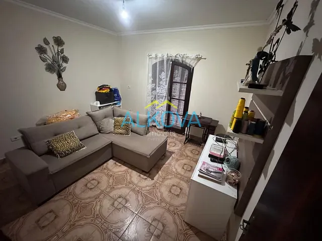 Sobrado com 300m² 4 quartos e 2 banheiros, à venda, no bairro Cidade Morumbi em São José dos Campos