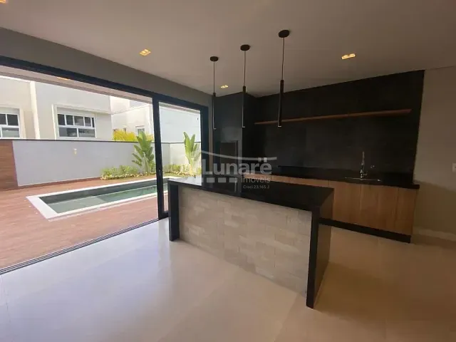 Sobrado com 250m² 3 quartos e 5 banheiros, à venda, no bairro Fazenda Rodeio em Mogi das Cruzes