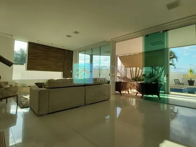 Sobrado com 750m² 5 quartos e 6 banheiros, à venda ou para alugar, no bairro Urbanova em São José dos Campos