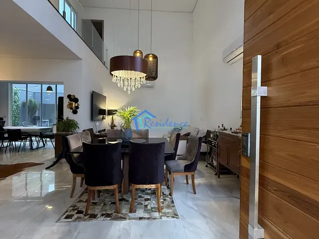 Sobrado com 323m² 3 quartos e 5 banheiros, à venda, no bairro Jardim Bréscia em Indaiatuba