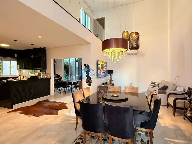 Sobrado com 323m² 3 quartos e 5 banheiros, à venda, no bairro Jardim Bréscia em Indaiatuba