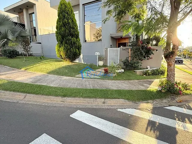 Sobrado com 323m² 3 quartos e 5 banheiros, à venda, no bairro Jardim Bréscia em Indaiatuba