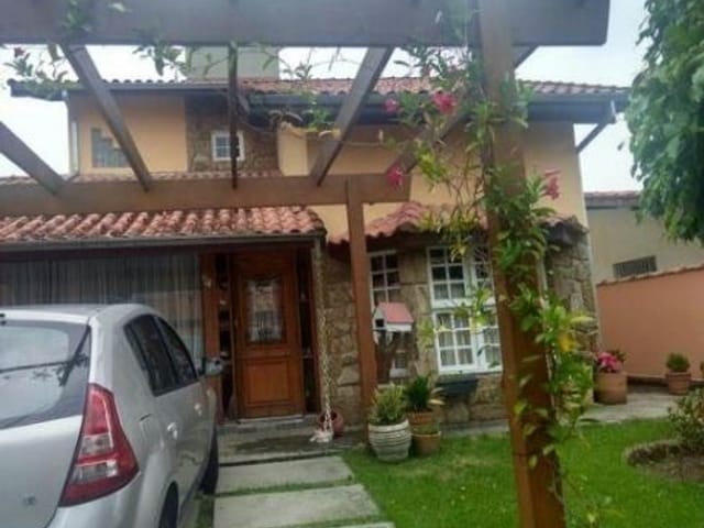 Foto do Sobrado - Sobrado com 3 dormitórios à venda, 174 m² por R$ 1.220.000,00 - Urbanova - São José dos Campos/SP | RUSSI IMÓVEIS