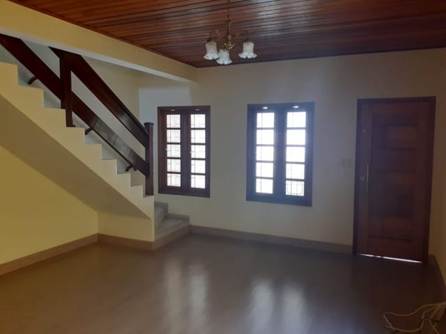 Foto do Sobrado - Sobrado com 2 dormitórios à venda, 90 m² por R$ 405.000,00 - Jardim Flórida - Jacareí/SP | INDEPENDENCE NEGOCIOS IMOBILIARIOS LTDA