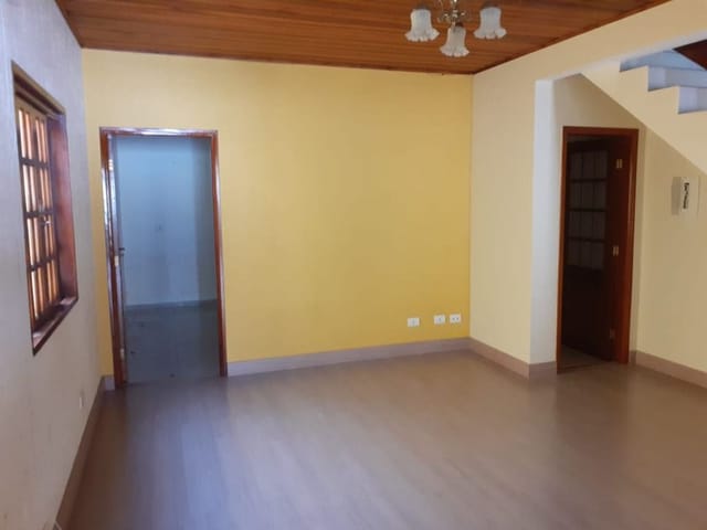 Foto do Sobrado - Sobrado com 2 dormitórios à venda, 90 m² por R$ 405.000,00 - Jardim Flórida - Jacareí/SP | INDEPENDENCE NEGOCIOS IMOBILIARIOS LTDA