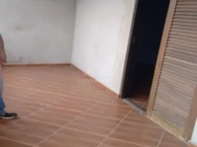 Sobrado com 100m² 2 quartos e 1 banheiro, à venda, no bairro Parque Bandeirantes em Mauá