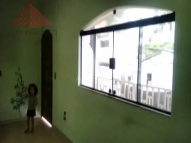 Sobrado com 100m² 2 quartos e 1 banheiro, à venda, no bairro Parque Bandeirantes em Mauá